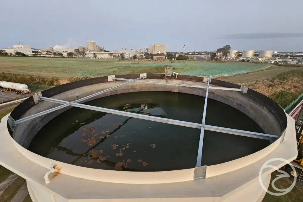 Industrial facility using smart monitoring to optimise water storage performance